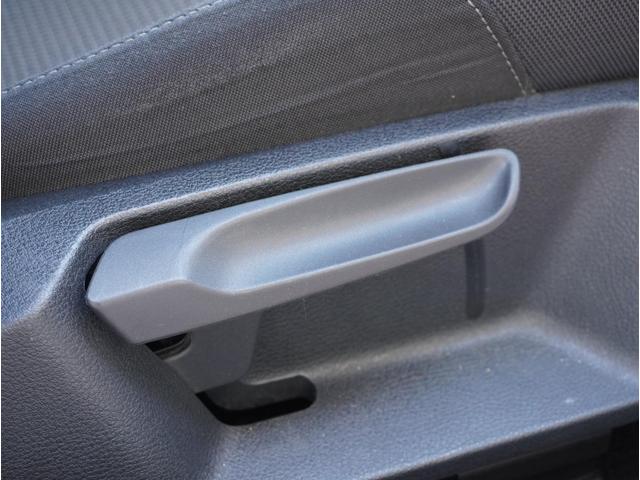 ゴルフ TSIコンフォートライン マイスター 地デジ エマージェンシーストップシグナル LKA ドライブレコーダー パワーステアリング レーダークルーズ リアビューカメラ LEDヘッドライト ETC アイドルストップ エアコン エアバッグ(31枚目)