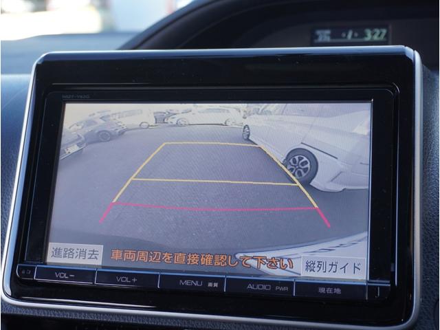 ノア Ｓｉ　地デジ　ＤＶＤ視聴可　ＬＥＤヘットライト　ＥＴＣ付き　ドライブレコーダー　横滑り防止機能　ナビＴＶ　三列シート　ＡＷ　ＡＡＣ　パワーウインドウ　メモリーナビ　ＡＢＳ　ミュージックプレイヤー接続可（4枚目）