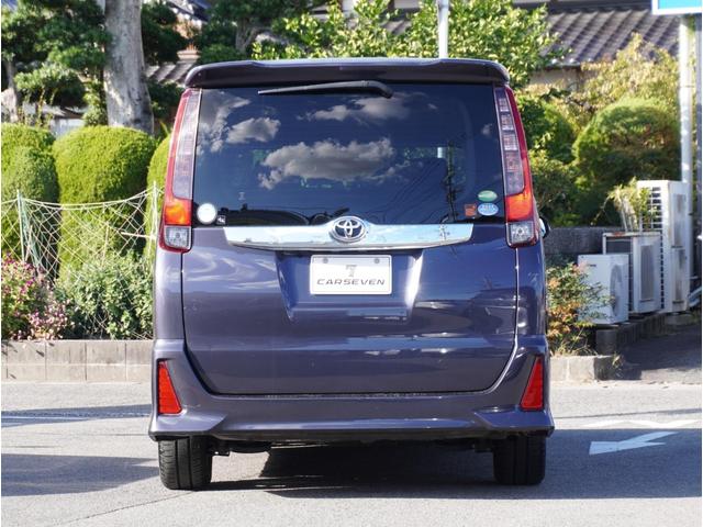 ノア Ｓｉ　地デジ　ＤＶＤ視聴可　ＬＥＤヘットライト　ＥＴＣ付き　ドライブレコーダー　横滑り防止機能　ナビＴＶ　三列シート　ＡＷ　ＡＡＣ　パワーウインドウ　メモリーナビ　ＡＢＳ　ミュージックプレイヤー接続可（20枚目）