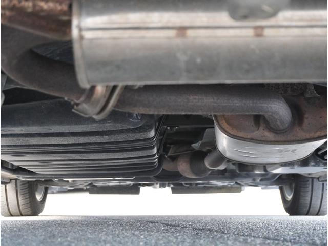 ノア Ｓｉ　地デジ　ＤＶＤ視聴可　ＬＥＤヘットライト　ＥＴＣ付き　ドライブレコーダー　横滑り防止機能　ナビＴＶ　三列シート　ＡＷ　ＡＡＣ　パワーウインドウ　メモリーナビ　ＡＢＳ　ミュージックプレイヤー接続可（23枚目）