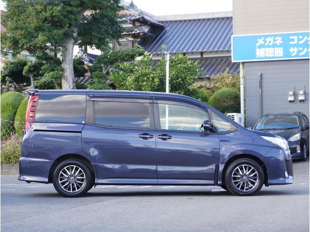 ノア Ｓｉ　地デジ　ＤＶＤ視聴可　ＬＥＤヘットライト　ＥＴＣ付き　ドライブレコーダー　横滑り防止機能　ナビＴＶ　三列シート　ＡＷ　ＡＡＣ　パワーウインドウ　メモリーナビ　ＡＢＳ　ミュージックプレイヤー接続可（24枚目）