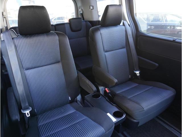 ノア Ｓｉ　地デジ　ＤＶＤ視聴可　ＬＥＤヘットライト　ＥＴＣ付き　ドライブレコーダー　横滑り防止機能　ナビＴＶ　三列シート　ＡＷ　ＡＡＣ　パワーウインドウ　メモリーナビ　ＡＢＳ　ミュージックプレイヤー接続可（30枚目）