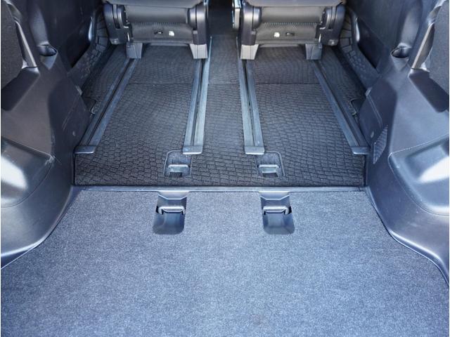 ノア Ｓｉ　地デジ　ＤＶＤ視聴可　ＬＥＤヘットライト　ＥＴＣ付き　ドライブレコーダー　横滑り防止機能　ナビＴＶ　三列シート　ＡＷ　ＡＡＣ　パワーウインドウ　メモリーナビ　ＡＢＳ　ミュージックプレイヤー接続可（44枚目）