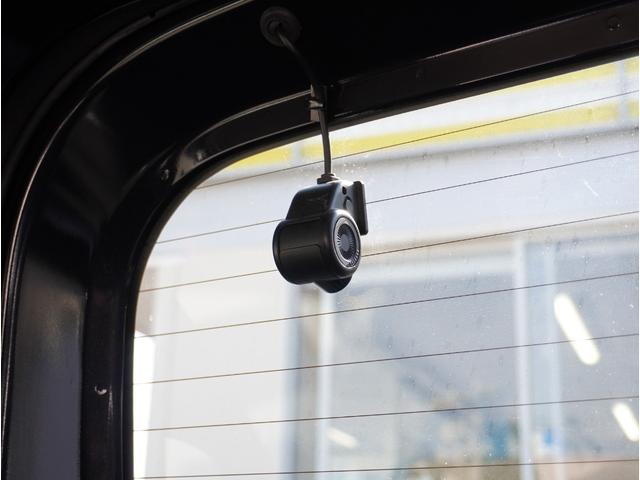 ジムニーシエラ ＪＣ　スマートエントリー　メディアプレイヤー接続　車線逸脱警報装置　ＴＶナビ　地デジフルセグ　横滑り防止機能　ＤＡＣ　ＤＶＤ再生可　ダブルエアバッグ　キーレスエントリー　パワーステアリング　ＰＷ　ＡＡＣ（6枚目）