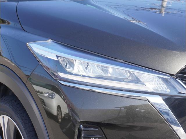 キックス Ｘ　ツートーンインテリアエディション　エマージェンシーＢ　セキュリティ　地デジ　アラウンドモニター　前後ソナー　Ｒカメラ　ＬＥＤ　シートヒーター　エアコン　ドラレコ　スマートキー　ＥＴＣ　フロントカメラ　メモリーナビ　サイドエアバック（12枚目）