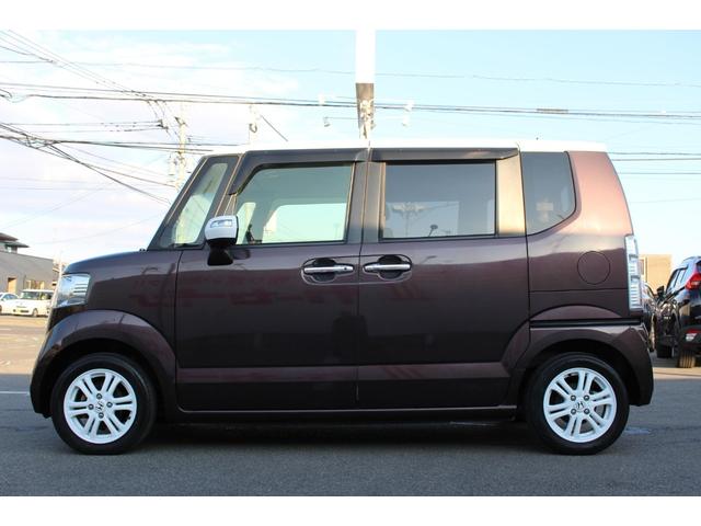 Ｎ－ＢＯＸ ２トーンカラースタイル　Ｇ・Ｌパッケージ　ＥＴＣ付　アルミホイール　バックガイドモニター　地デジフルセグ　ＥＳＣ　ナビＴＶ　オートエアコン　パワーウィンドウ　両席エアバッグ　ドラレコ　ベンチＳ　サイドエアバッグ　パワーステアリング　ＡＢＳ（4枚目）