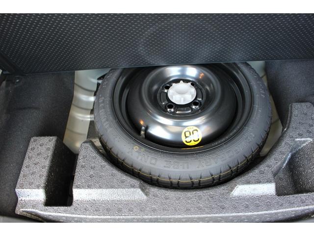 タンク カスタムＧ－Ｔ　スマキ－　地上デジタル　アルミホイル　踏み間違い防止装置　レーンアシスト　シートヒータ　ターボ車　Ｃソナー　両側電動ドア　ＬＥＤヘッドライト　クルコン　横滑り防止装置　ウォークスルー　キーレス　ＤＶＤ（28枚目）