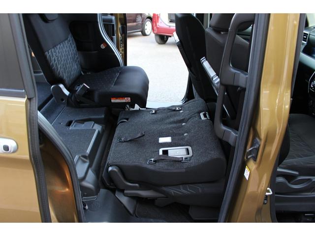 タンク カスタムＧ－Ｔ　スマキ－　地上デジタル　アルミホイル　踏み間違い防止装置　レーンアシスト　シートヒータ　ターボ車　Ｃソナー　両側電動ドア　ＬＥＤヘッドライト　クルコン　横滑り防止装置　ウォークスルー　キーレス　ＤＶＤ（35枚目）