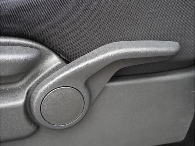 ｅＫクロス Ｇ　エアバッグ　アイスト　オートＬＥＤ　車線逸脱警報装置　Ｓヒーター　ＬＥＤ　ＤＶＤ再生　スマートキー　クリアランスソナー　フルセグＴＶ　オートエアコン　メモリーナビ　バックモニター　ナビＴＶ　キーフリー（32枚目）