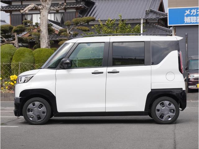 デリカミニ Ｔ　エアコン　キーフリー　Ｂカメラ　前席シートヒーター　ルーフレール　車線逸脱警報　ＥＴＣ　ＬＥＤヘッドライト　ｉストップ　クリアランスソナー　スマートキー　エアバッグ　盗難防止　ベンチシート　ターボ（30枚目）