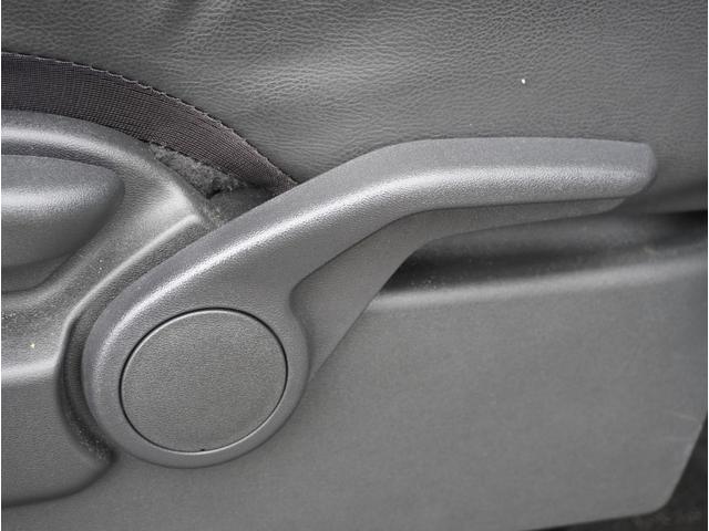 デリカミニ Ｔ　エアコン　キーフリー　Ｂカメラ　前席シートヒーター　ルーフレール　車線逸脱警報　ＥＴＣ　ＬＥＤヘッドライト　ｉストップ　クリアランスソナー　スマートキー　エアバッグ　盗難防止　ベンチシート　ターボ（34枚目）