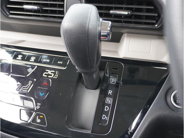 デリカミニ Ｔ　エアコン　キーフリー　Ｂカメラ　前席シートヒーター　ルーフレール　車線逸脱警報　ＥＴＣ　ＬＥＤヘッドライト　ｉストップ　クリアランスソナー　スマートキー　エアバッグ　盗難防止　ベンチシート　ターボ（67枚目）