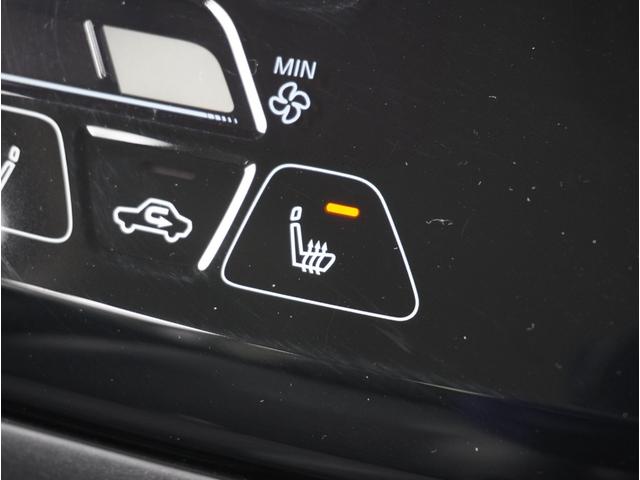 デリカミニ Ｔ　エアコン　キーフリー　Ｂカメラ　前席シートヒーター　ルーフレール　車線逸脱警報　ＥＴＣ　ＬＥＤヘッドライト　ｉストップ　クリアランスソナー　スマートキー　エアバッグ　盗難防止　ベンチシート　ターボ（69枚目）