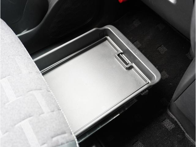 デリカミニ Ｔ　エアコン　キーフリー　Ｂカメラ　前席シートヒーター　ルーフレール　車線逸脱警報　ＥＴＣ　ＬＥＤヘッドライト　ｉストップ　クリアランスソナー　スマートキー　エアバッグ　盗難防止　ベンチシート　ターボ（75枚目）