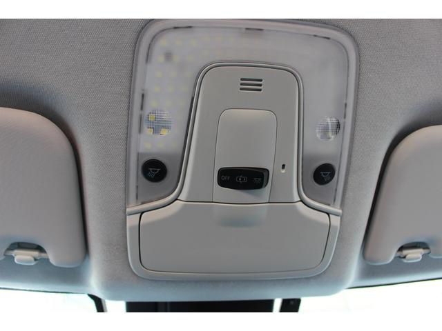 �C���e���A�����v