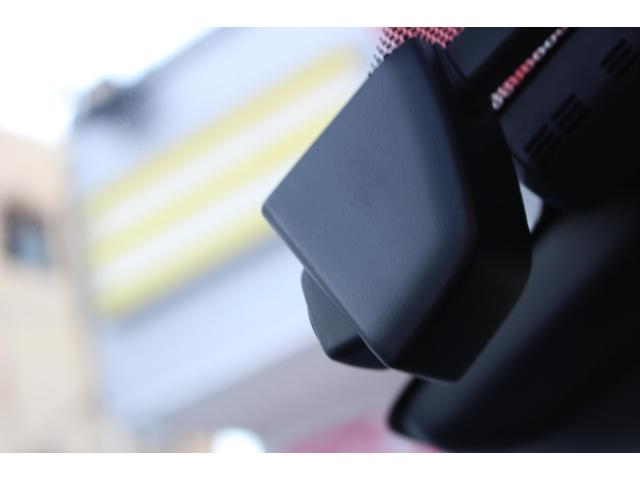 �h���C�u���R�[�_�[�����Ă��܂��I�������̂��N�����Ă��܂�����B����Ȏ��ɐS���������ɂȂ�̂��A�^�]�̋L�^���摜�Ɖ��ŋL�^����h���C�u���R�[�_�[�ł��B