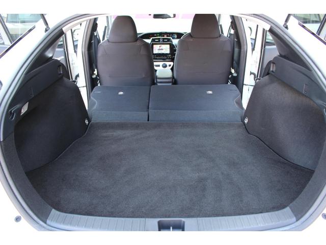 ��ȃV�[�g�͍��E�Ɨ��œ|�����Ƃ��ł��܂��B