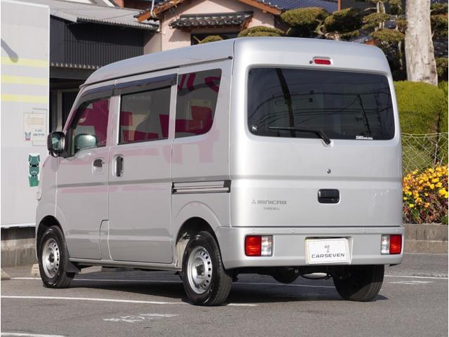 �[�ԑO�A�V�O���ځi�@�ߓ_���j�A�P�O�O���ځi�Ԍ������j�̃G���W���A�����Ȃǂ͂������I�[�f�B�I��G�A�R���ȂǍו��܂œ_�����Ă��[�Ԃ����Ē����܂��B