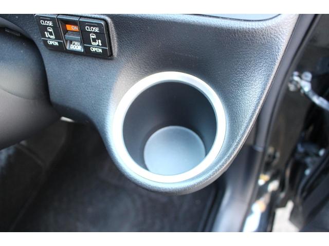 シエンタ Ｇ　クエロ　バックモニタ　ブレーキサポート　運転席エアバッグ　車線逸脱防止　前後センサー　エアロ　両側ＰＳＤ　地デジ　ＡＵＸ　オートマチックハイビーム　ＬＥＤランプ　キーフリー　メモリ－ナビ　ＴＶナビ　ＡＢＳ（22枚目）