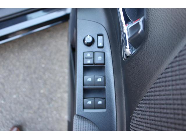 シエンタ Ｇ　クエロ　バックモニタ　ブレーキサポート　運転席エアバッグ　車線逸脱防止　前後センサー　エアロ　両側ＰＳＤ　地デジ　ＡＵＸ　オートマチックハイビーム　ＬＥＤランプ　キーフリー　メモリ－ナビ　ＴＶナビ　ＡＢＳ（23枚目）