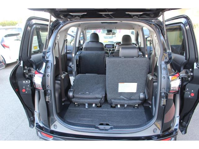 シエンタ Ｇ　クエロ　バックモニタ　ブレーキサポート　運転席エアバッグ　車線逸脱防止　前後センサー　エアロ　両側ＰＳＤ　地デジ　ＡＵＸ　オートマチックハイビーム　ＬＥＤランプ　キーフリー　メモリ－ナビ　ＴＶナビ　ＡＢＳ（40枚目）