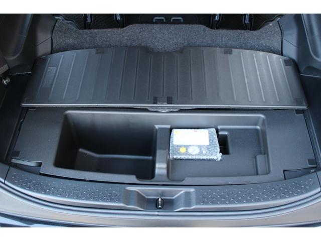 シエンタ Ｇ　クエロ　バックモニタ　ブレーキサポート　運転席エアバッグ　車線逸脱防止　前後センサー　エアロ　両側ＰＳＤ　地デジ　ＡＵＸ　オートマチックハイビーム　ＬＥＤランプ　キーフリー　メモリ－ナビ　ＴＶナビ　ＡＢＳ（46枚目）