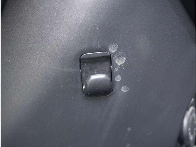 ルーミー カスタムＧ－Ｔ　純正ディスプレイオーディオ　パノラマモニター　ＥＴＣ　シートヒーター　両側電動スライドドア　フルセグＴＶ　Ｂｌｕｅｔｏｏｔｈ　アダプティブクルーズコントロール　スマートキー　プッシュスタート（38枚目）