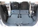 【多彩なシートアレンジ　両席倒し】リアシートを倒すとさらに広々です。沢山の荷物を積むことが可能です！