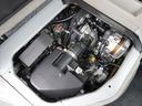 エンジンルームもクリーニング済みです。販売後、専任のメカニックが大切に整備させて頂きます