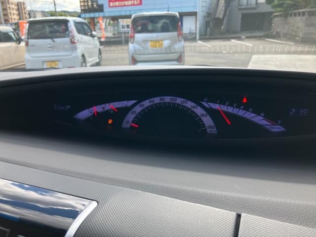 エスティマ アエラス　純正ナビ　バックカメラ　後席モニター　両側電動スライドドア　プッシュスタート　クルコン　メモリナビ　ＤＶＤ再生可能　デュアルエアバック　衝突安全ボディ　Ｗエアコン（22枚目）