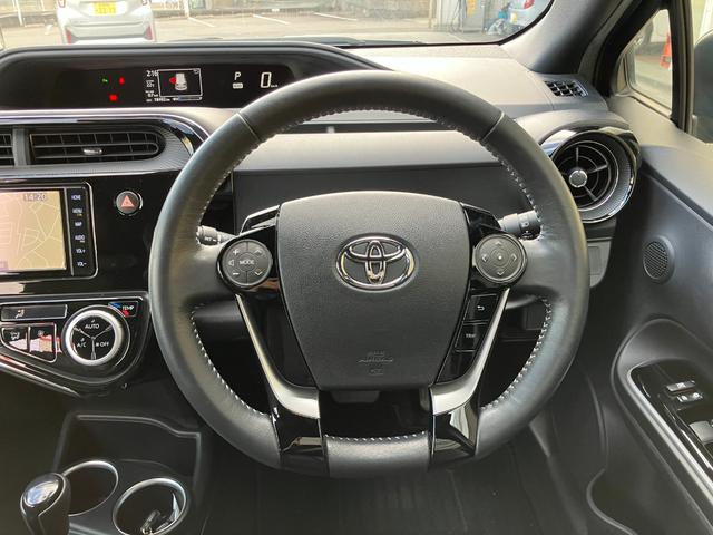 アクア クロスオーバー グラム 純正ナビ バックカメラ ETC ドラレコ フルセグTV スマートキー 衝突軽減ブレーキシステム スペアタイヤ クリアナンスソナー 横滑り防止 アイドリングストップ オートエアコン(22枚目)