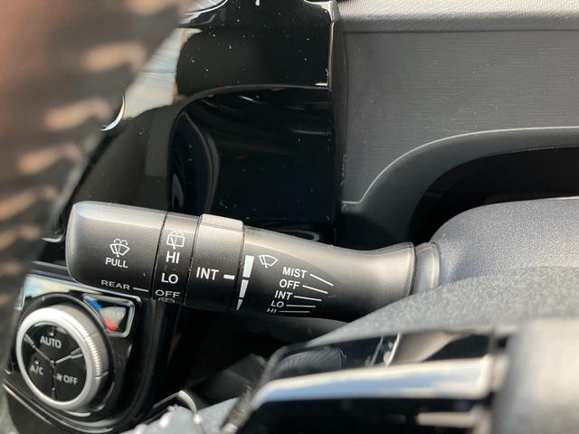 アクア クロスオーバー グラム 純正ナビ バックカメラ ETC ドラレコ フルセグTV スマートキー 衝突軽減ブレーキシステム スペアタイヤ クリアナンスソナー 横滑り防止 アイドリングストップ オートエアコン(40枚目)