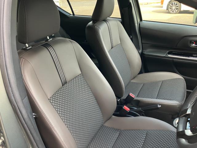 アクア クロスオーバー グラム 純正ナビ バックカメラ ETC ドラレコ フルセグTV スマートキー 衝突軽減ブレーキシステム スペアタイヤ クリアナンスソナー 横滑り防止 アイドリングストップ オートエアコン(50枚目)