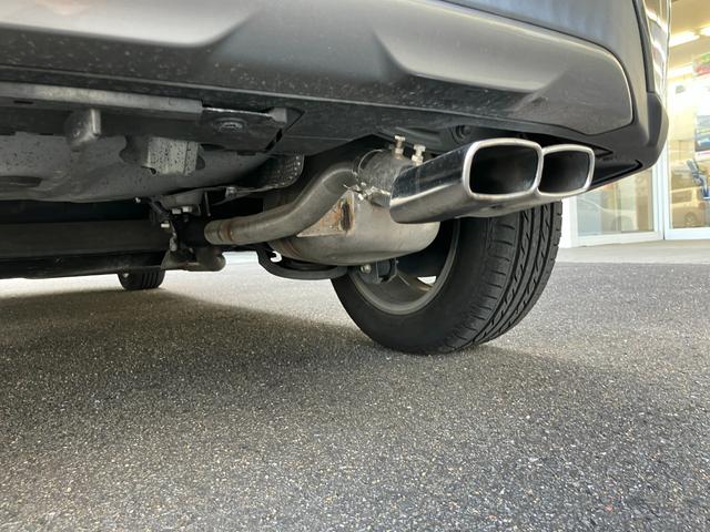 アクア クロスオーバー グラム 純正ナビ バックカメラ ETC ドラレコ フルセグTV スマートキー 衝突軽減ブレーキシステム スペアタイヤ クリアナンスソナー 横滑り防止 アイドリングストップ オートエアコン(68枚目)