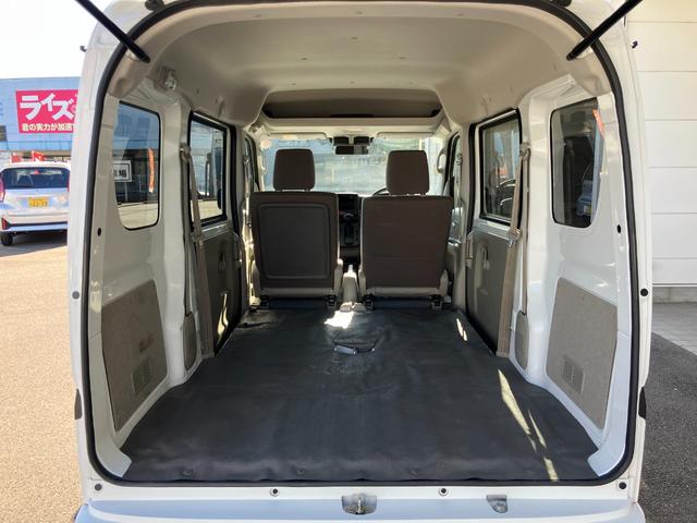 ミニキャブバン Ｇ　レーダーサポート　キーレスキー　元社用車　ＡＢＳ　ＥＳＣ　マニュアルエアコン　ダブルエアバッグ　運転席エアバッグ　パワステ　エコモード（18枚目）