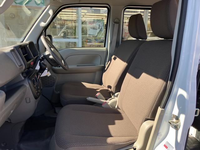 ミニキャブバン Ｇ　レーダーサポート　キーレスキー　元社用車　ＡＢＳ　ＥＳＣ　マニュアルエアコン　ダブルエアバッグ　運転席エアバッグ　パワステ　エコモード（23枚目）