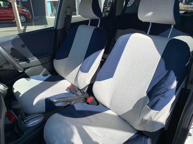 フィット Ｇ　ＡＢＳ　ワンセグナビ　ＣＤ　ＤＶＤ　ＥＴＣ　キーレス　運転席・助手席エアバッグ（17枚目）
