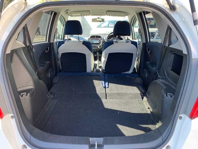 フィット Ｇ　ＡＢＳ　ワンセグナビ　ＣＤ　ＤＶＤ　ＥＴＣ　キーレス　運転席・助手席エアバッグ（26枚目）