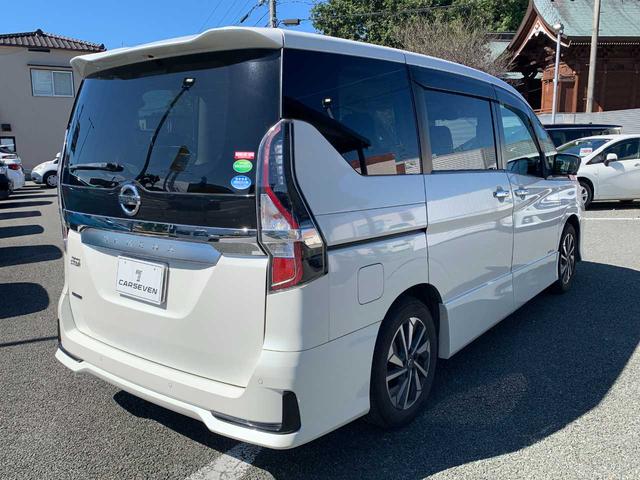 セレナ ハイウェイスターＶ　純正フルセグナビ　純正後席モニター　全周囲バックカメラ　ドラレコ　ＥＴＣ　クルーズコントロール　衝突被害軽減ブレーキ　障害物センサー　アクセル踏み間違い防止装置（5枚目）