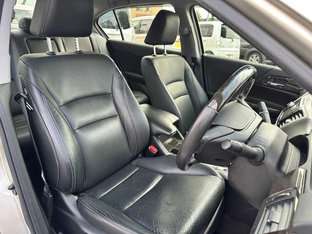 アコードハイブリッド EX 純正ナビ CD/DVD バックカメラ 禁煙車 アダプティブクルーズコントロール 衝突被害軽減ブレーキ 横滑り防止装置 レーンキープアシスト 電動シート ドラレコ ETC(18枚目)