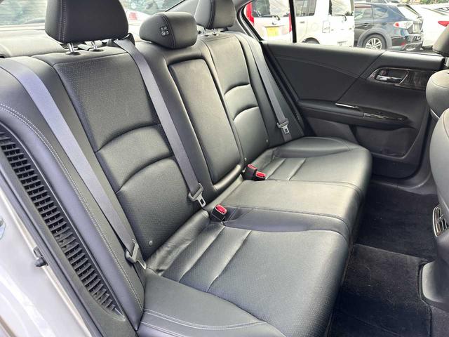 アコードハイブリッド EX 純正ナビ CD/DVD バックカメラ 禁煙車 アダプティブクルーズコントロール 衝突被害軽減ブレーキ 横滑り防止装置 レーンキープアシスト 電動シート ドラレコ ETC(28枚目)