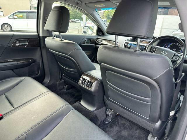 アコードハイブリッド EX 純正ナビ CD/DVD バックカメラ 禁煙車 アダプティブクルーズコントロール 衝突被害軽減ブレーキ 横滑り防止装置 レーンキープアシスト 電動シート ドラレコ ETC(35枚目)