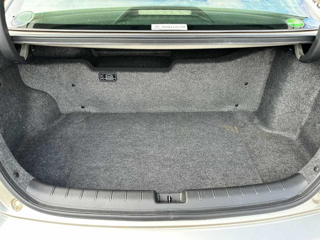 アコードハイブリッド EX 純正ナビ CD/DVD バックカメラ 禁煙車 アダプティブクルーズコントロール 衝突被害軽減ブレーキ 横滑り防止装置 レーンキープアシスト 電動シート ドラレコ ETC(37枚目)