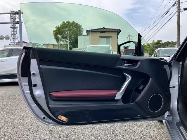 ＢＲＺ ＳＴＩ　スポーツ　ＨＫＳＧＴ２スーパーチャージャー・オイルクーラー・フラッシュエディター　ＭＴ車　禁煙車　フルセグナビ　バックカメラ　ＥＴＣ（24枚目）