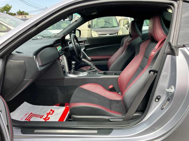 ＢＲＺ ＳＴＩ　スポーツ　ＨＫＳＧＴ２スーパーチャージャー・オイルクーラー・フラッシュエディター　ＭＴ車　禁煙車　フルセグナビ　バックカメラ　ＥＴＣ（25枚目）