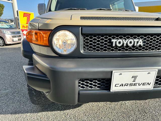 FJクルーザー ベースグレード 禁煙車 純正フルセグナビ バックカメラ CD/DVD サイドエアバッグ カーテンエアバッグ 障害物センサー(14枚目)