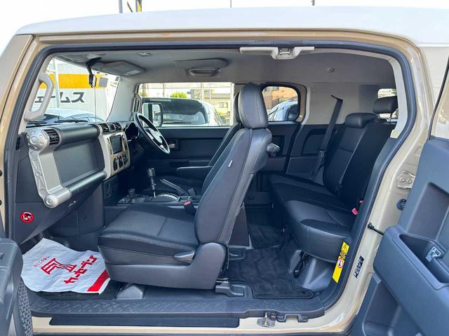 FJクルーザー ベースグレード 禁煙車 純正フルセグナビ バックカメラ CD/DVD サイドエアバッグ カーテンエアバッグ 障害物センサー(22枚目)