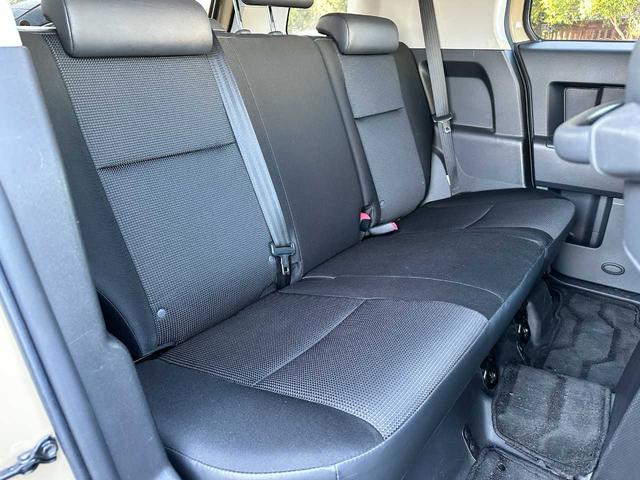 FJクルーザー ベースグレード 禁煙車 純正フルセグナビ バックカメラ CD/DVD サイドエアバッグ カーテンエアバッグ 障害物センサー(23枚目)