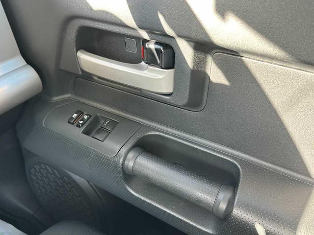 FJクルーザー ベースグレード 禁煙車 純正フルセグナビ バックカメラ CD/DVD サイドエアバッグ カーテンエアバッグ 障害物センサー(47枚目)