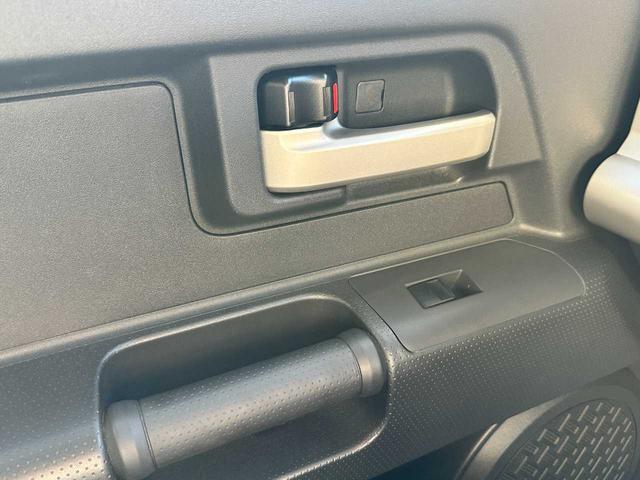 FJクルーザー ベースグレード 禁煙車 純正フルセグナビ バックカメラ CD/DVD サイドエアバッグ カーテンエアバッグ 障害物センサー(48枚目)